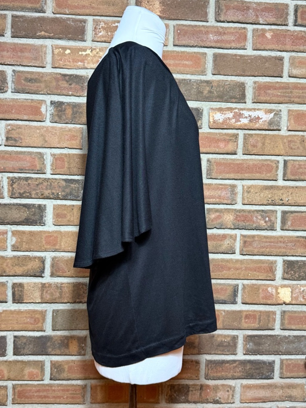 White House Black Market Black Cape Overlay Top Short Sleeve Size L